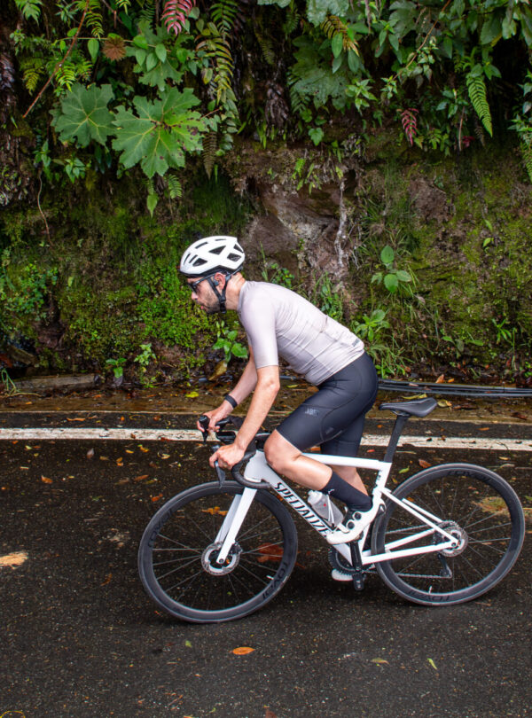 endurance climb Alto de Letras Colombia scenic mountain road cycling